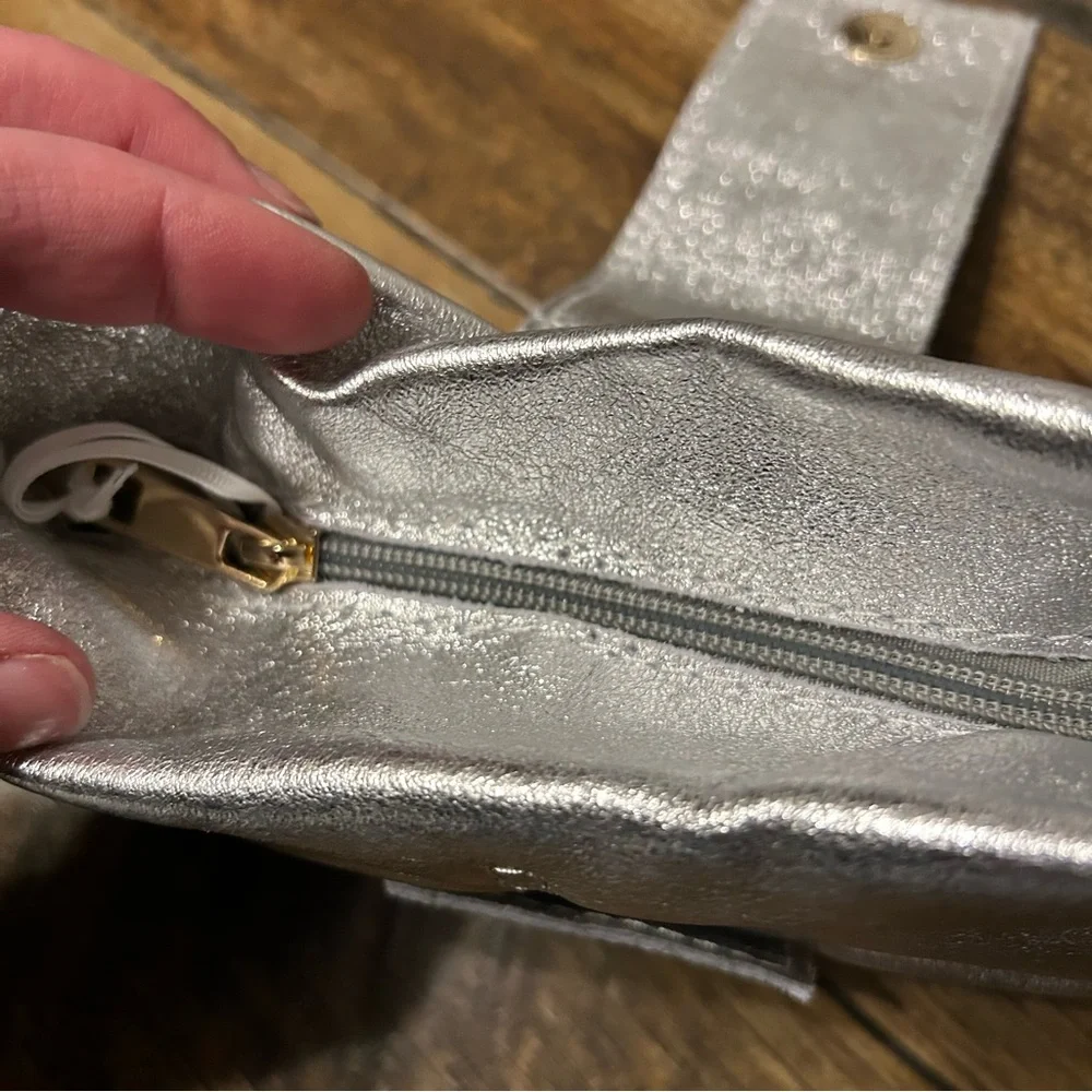 GERMAN FUENTES women's bow‎ clutch bag in silver NWT